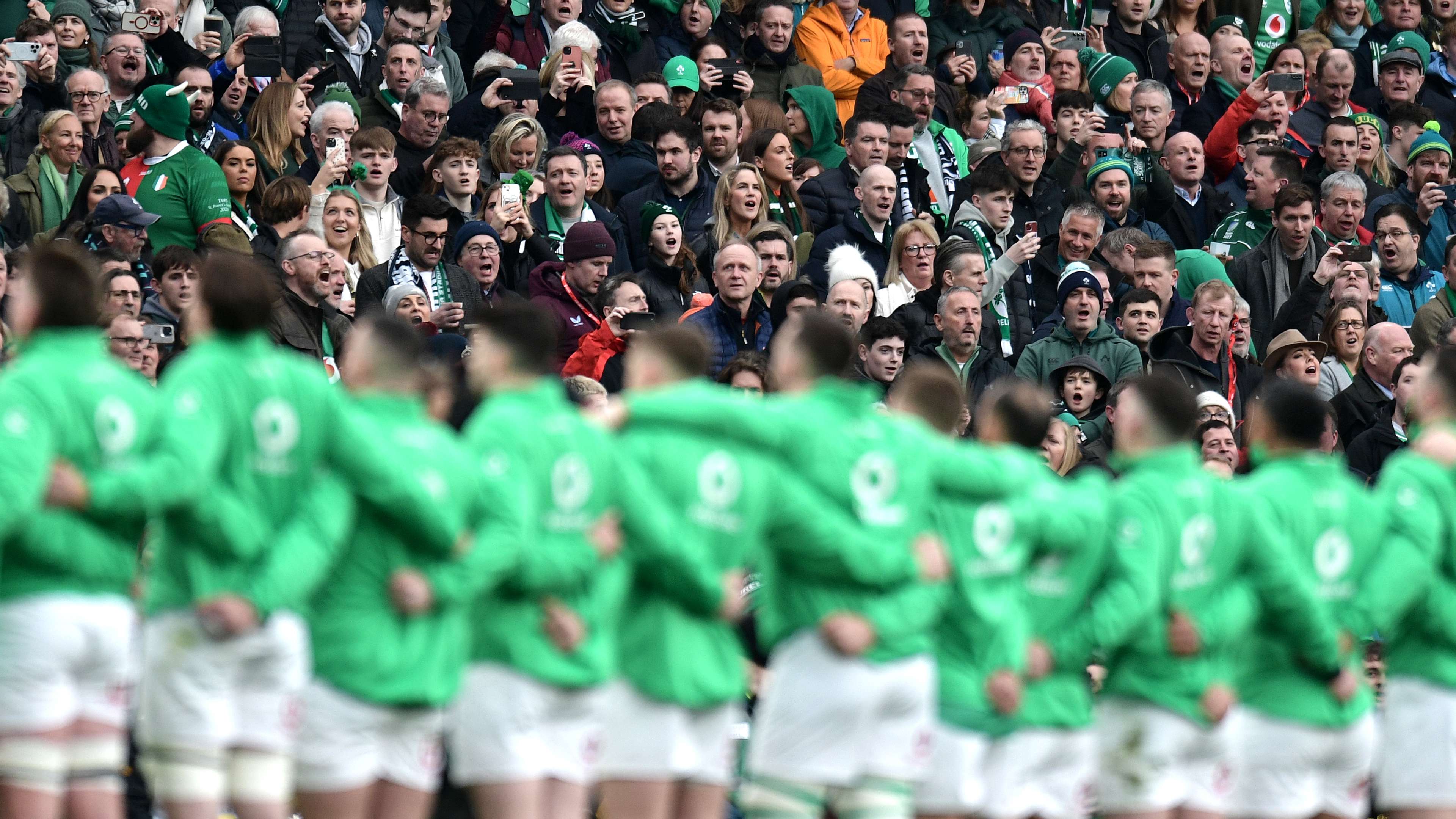 队友获得更 队友获得更